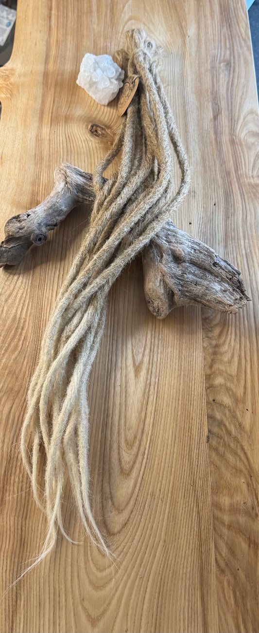 Faux Locs DE 24" Blonde Ombre Thick