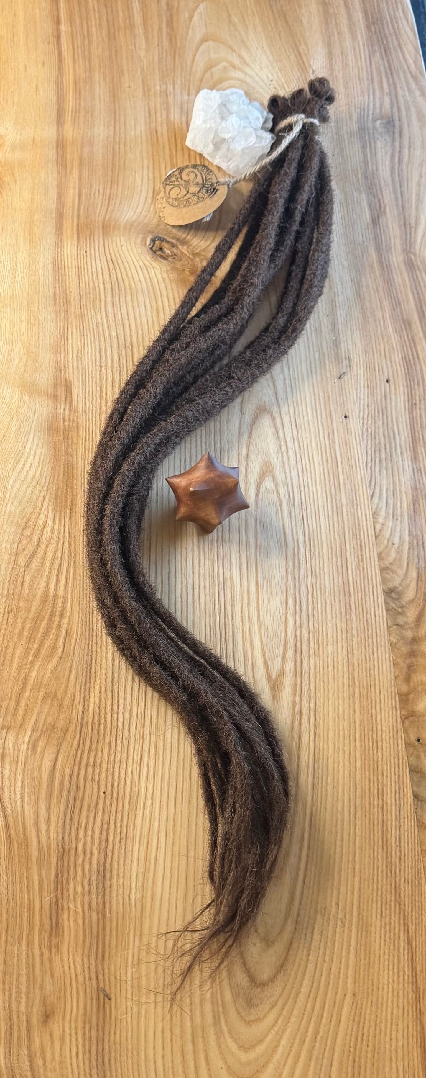Faux Locs SE 24" Brown